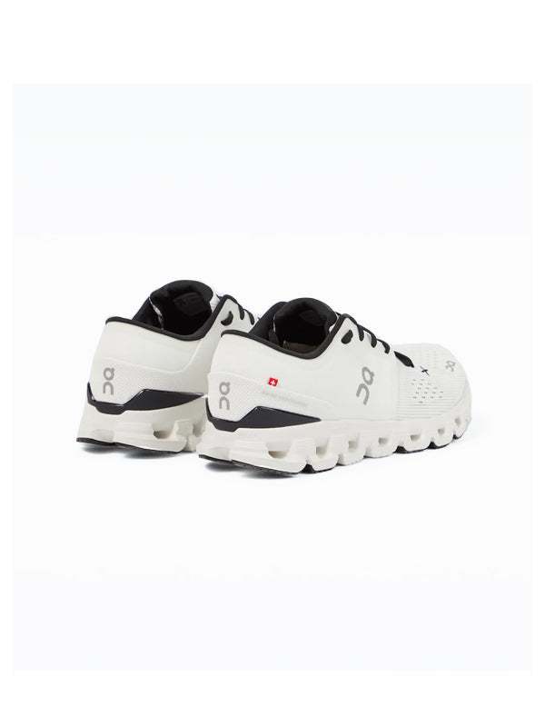 Cloud x4 white black