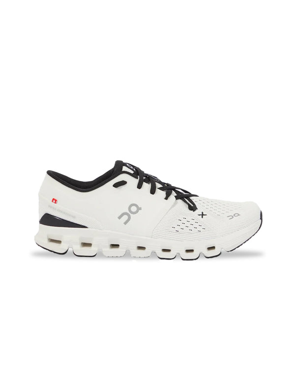 Cloud x4 white black