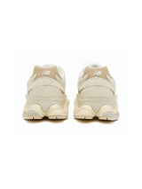 New Balance 9060  sea salt brown