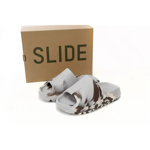 YEEZY SLIDE ZEBRA