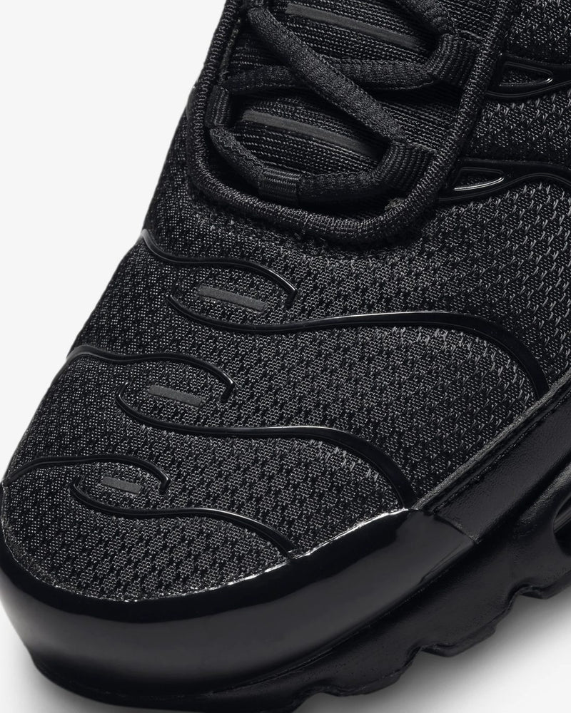 Nike tn full black